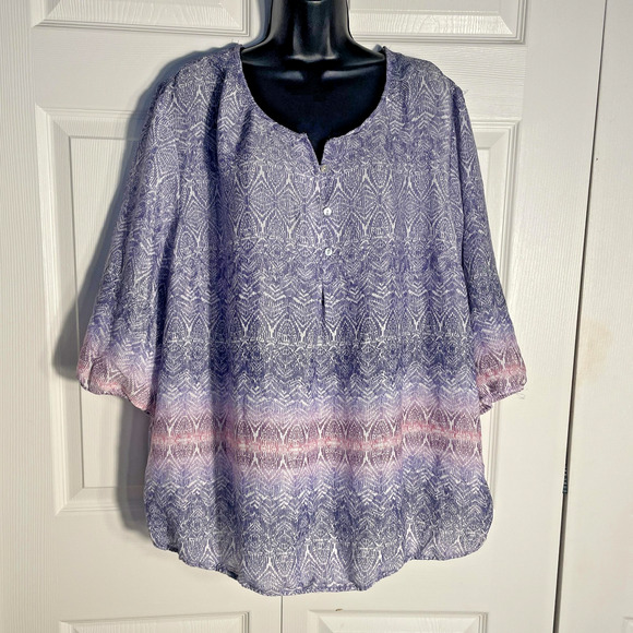 Catherines Shirt Women 1X 18/20W Purple Geometric Print Flowy Lightweight Top - Picture 1 of 9